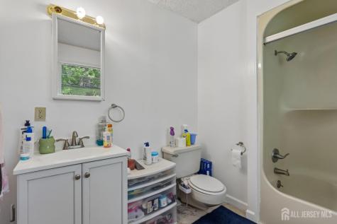 36 Henry Street Edison NJ 08820