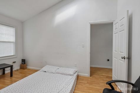 36 Henry Street Edison NJ 08820