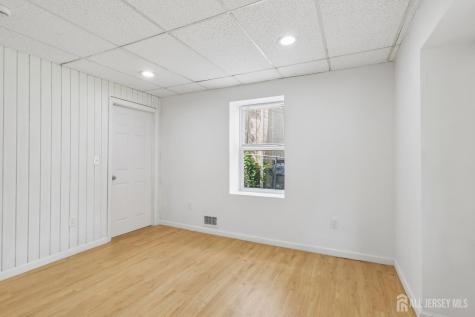 36 Henry Street Edison NJ 08820