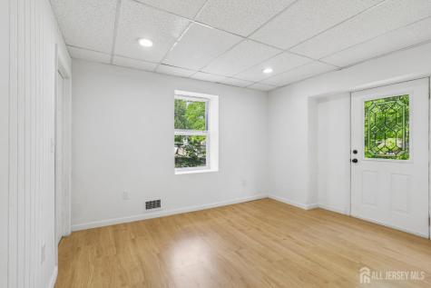 36 Henry Street Edison NJ 08820
