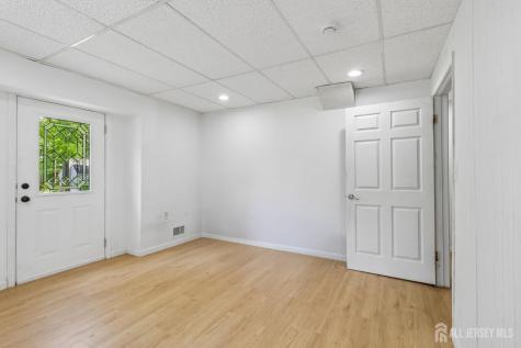 36 Henry Street Edison NJ 08820
