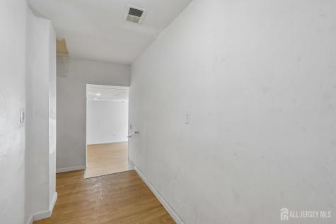 36 Henry Street Edison NJ 08820