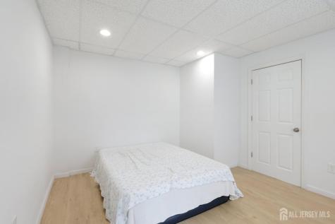 36 Henry Street Edison NJ 08820