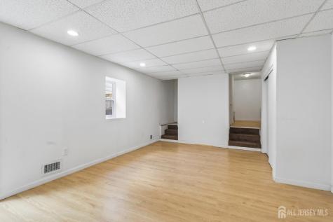 36 Henry Street Edison NJ 08820