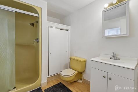 36 Henry Street Edison NJ 08820