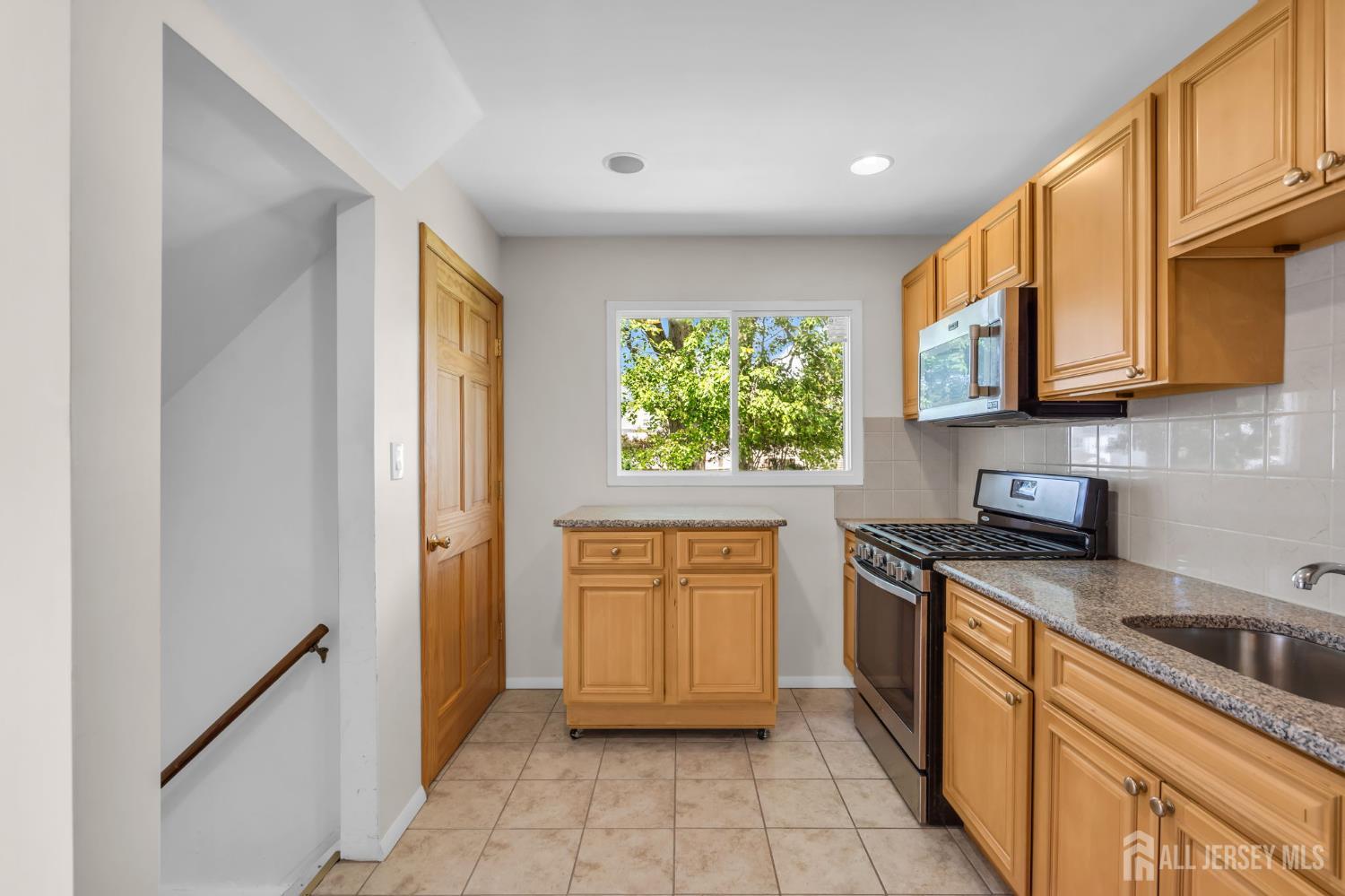 341 Middle Road Hazlet NJ 07730