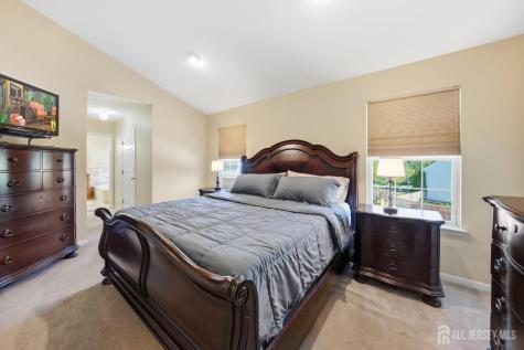 42 Hinton Street Sayreville NJ 08872