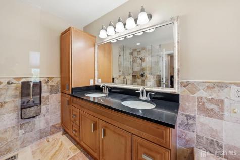 42 Hinton Street Sayreville NJ 08872