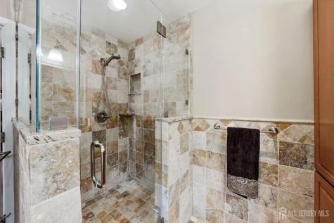42 Hinton Street Sayreville NJ 08872