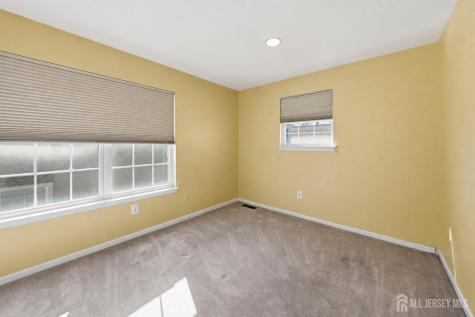 42 Hinton Street Sayreville NJ 08872