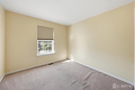 42 Hinton Street Sayreville NJ 08872