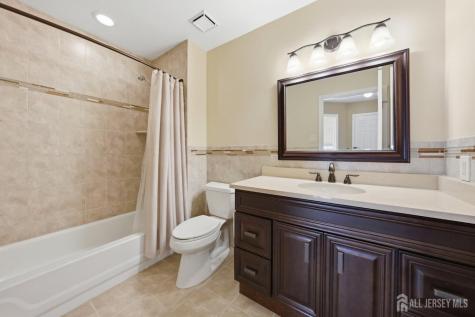 42 Hinton Street Sayreville NJ 08872