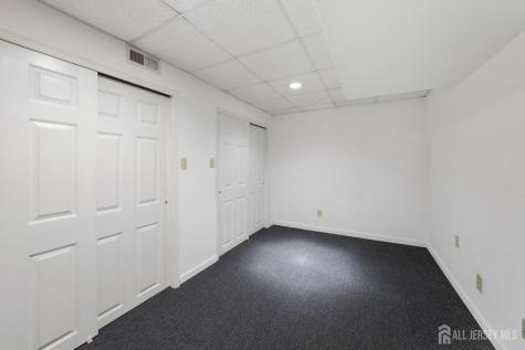 42 Hinton Street Sayreville NJ 08872