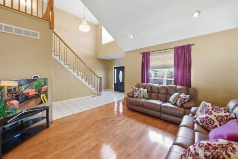 42 Hinton Street Sayreville NJ 08872