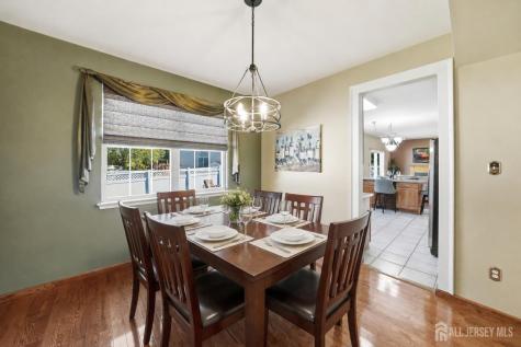 42 Hinton Street Sayreville NJ 08872