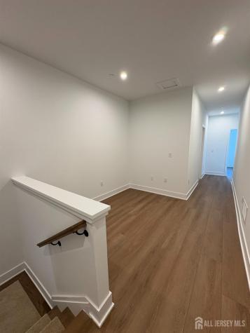 16 Park Avenue North Brunswick NJ 08902
