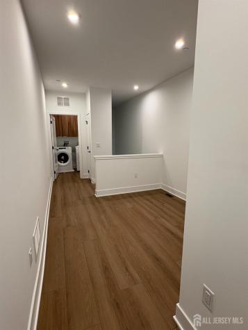 16 Park Avenue North Brunswick NJ 08902