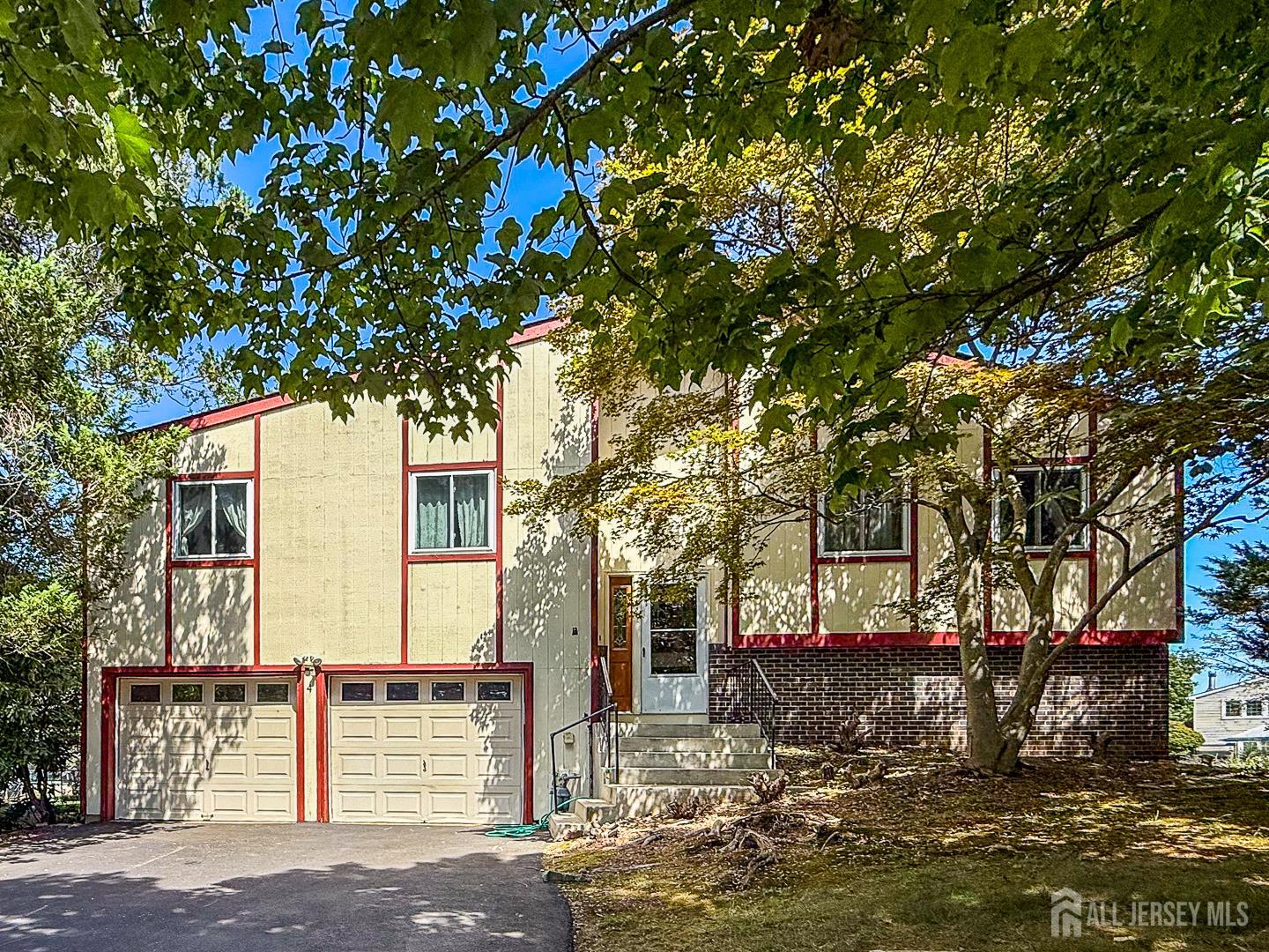 4 Donner Court South Brunswick NJ 08852