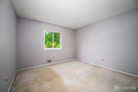 4 Donner Court South Brunswick NJ 08852