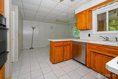 4 Donner Court South Brunswick NJ 08852