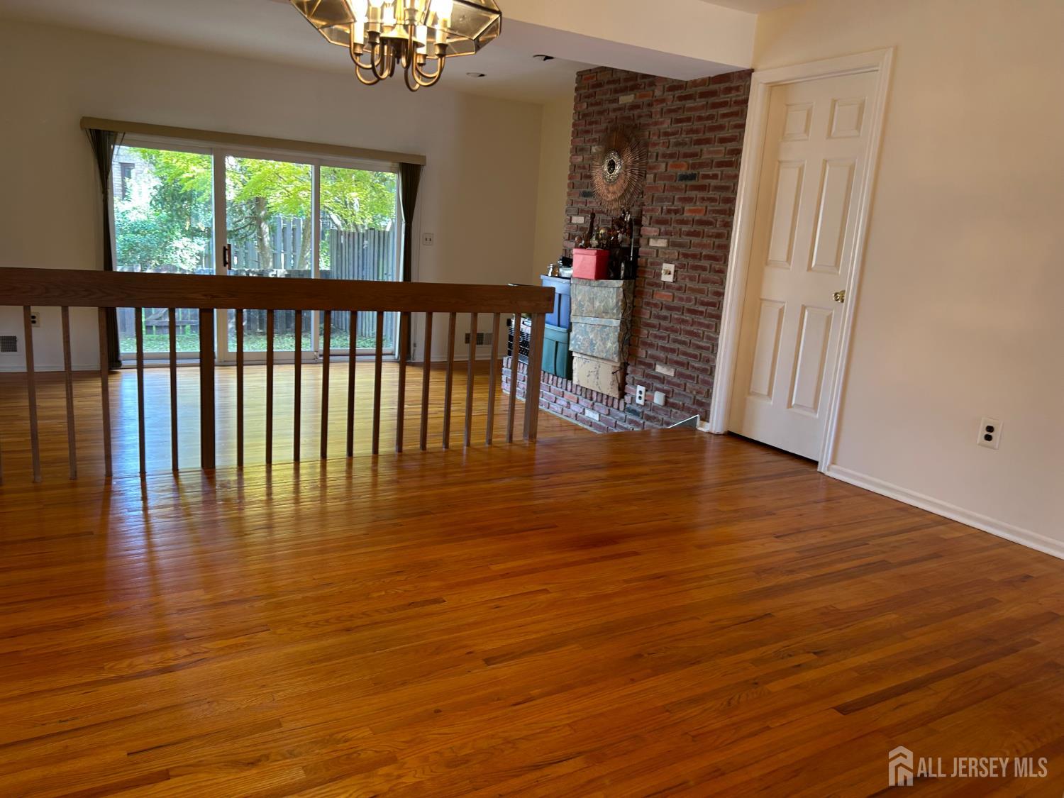 367 Willowbrook Drive North Brunswick NJ 08902