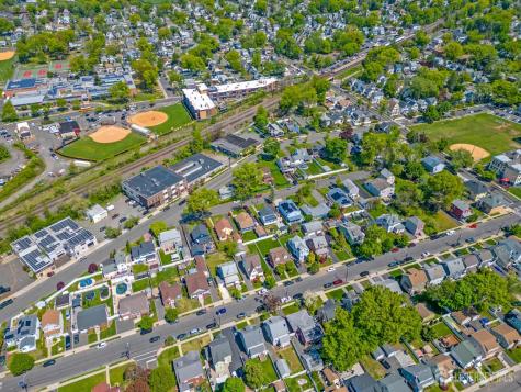 146 W Grant Avenue Roselle Park NJ 07204