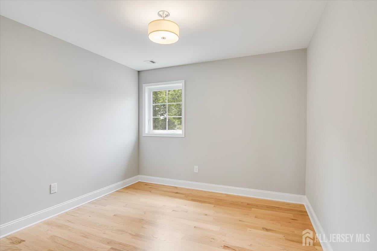 713 Inman Avenue Colonia NJ 07067