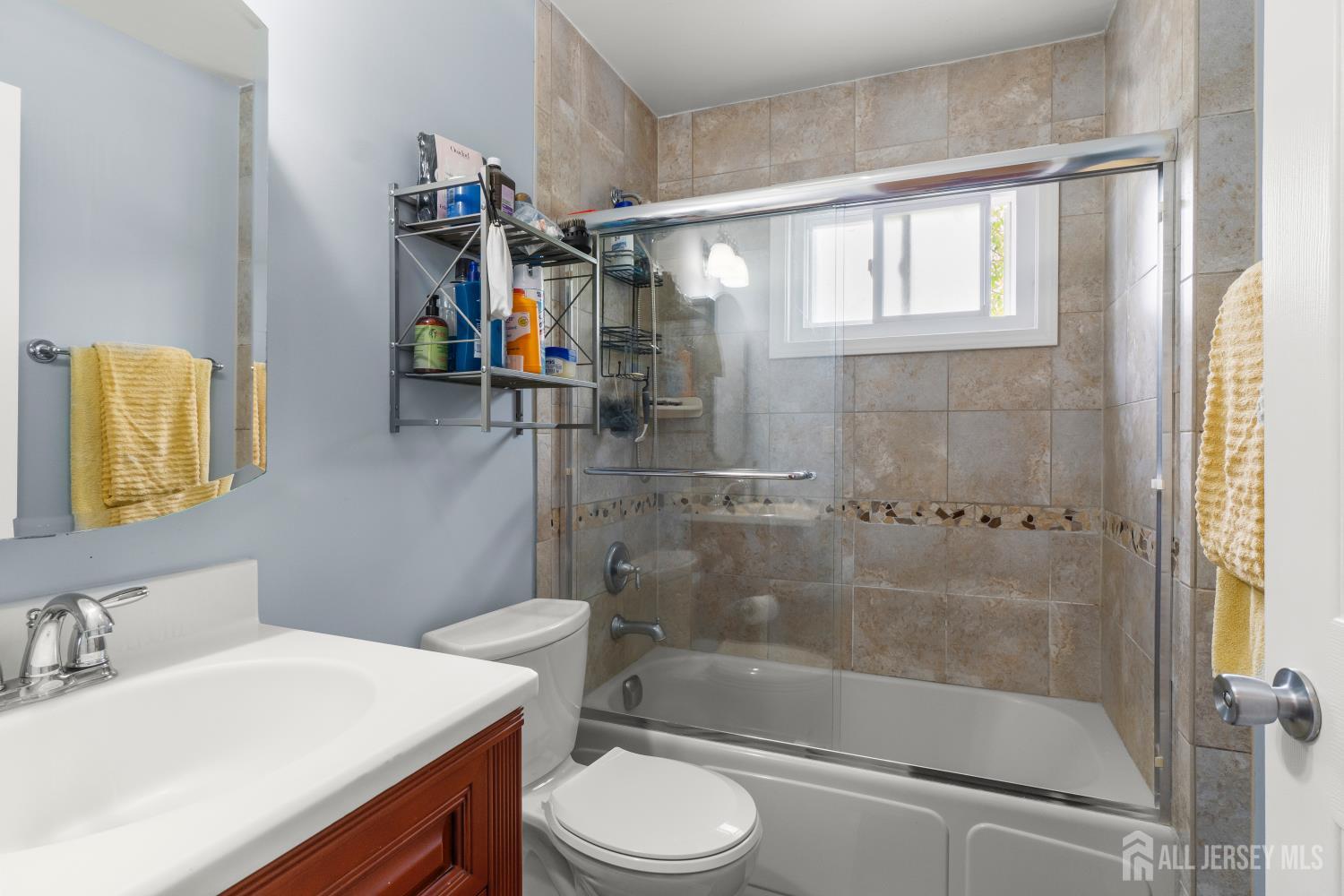 14 Cobblestone Court Howell NJ 07731