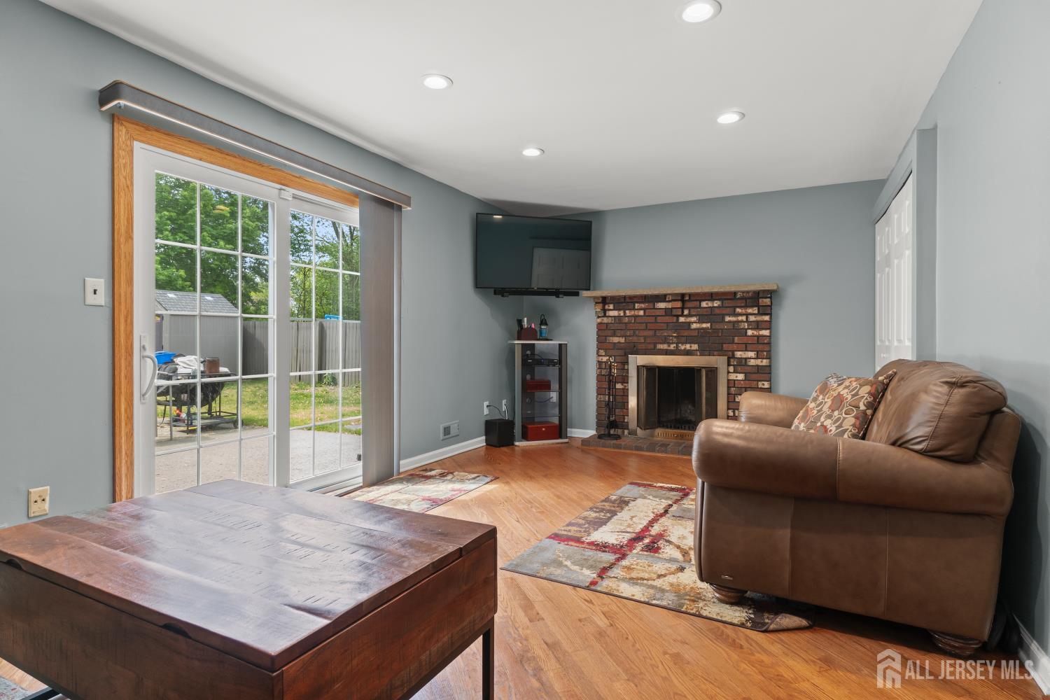 14 Cobblestone Court Howell NJ 07731