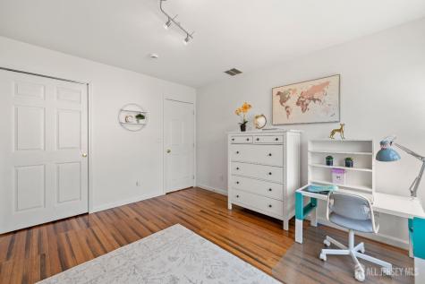 87 Elsie Drive Plainsboro NJ 08536