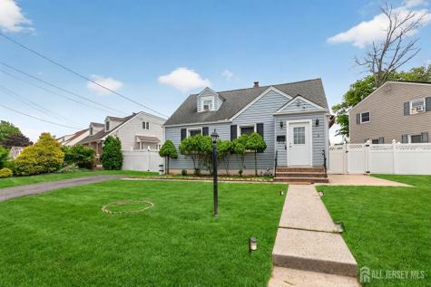 6 Hayes Court North Brunswick NJ 08902