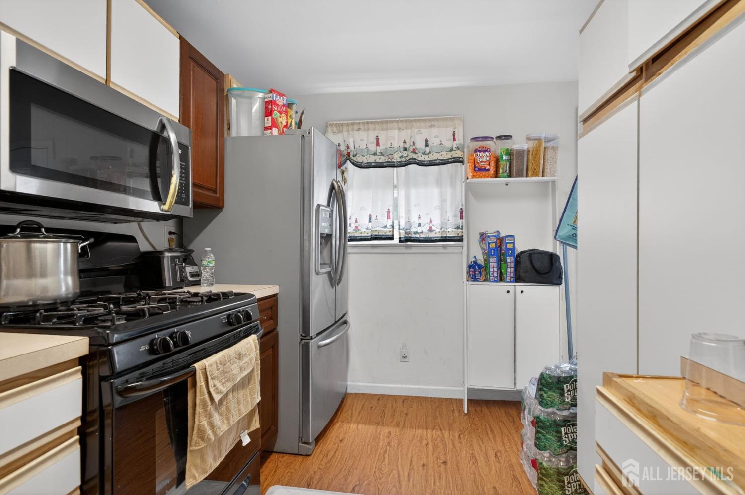 6 Hayes Court North Brunswick NJ 08902