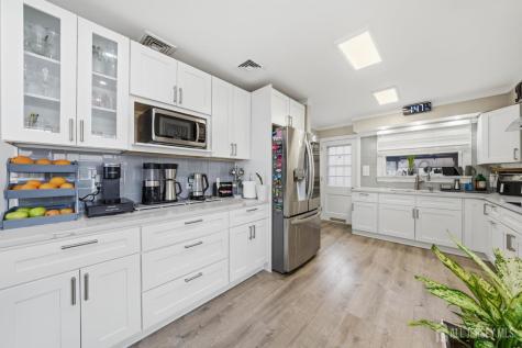 772 Harrell Avenue Woodbridge Proper NJ 07095