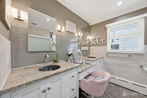 772 Harrell Avenue Woodbridge Proper NJ 07095