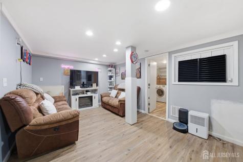 772 Harrell Avenue Woodbridge Proper NJ 07095