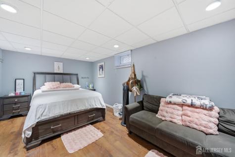 772 Harrell Avenue Woodbridge Proper NJ 07095