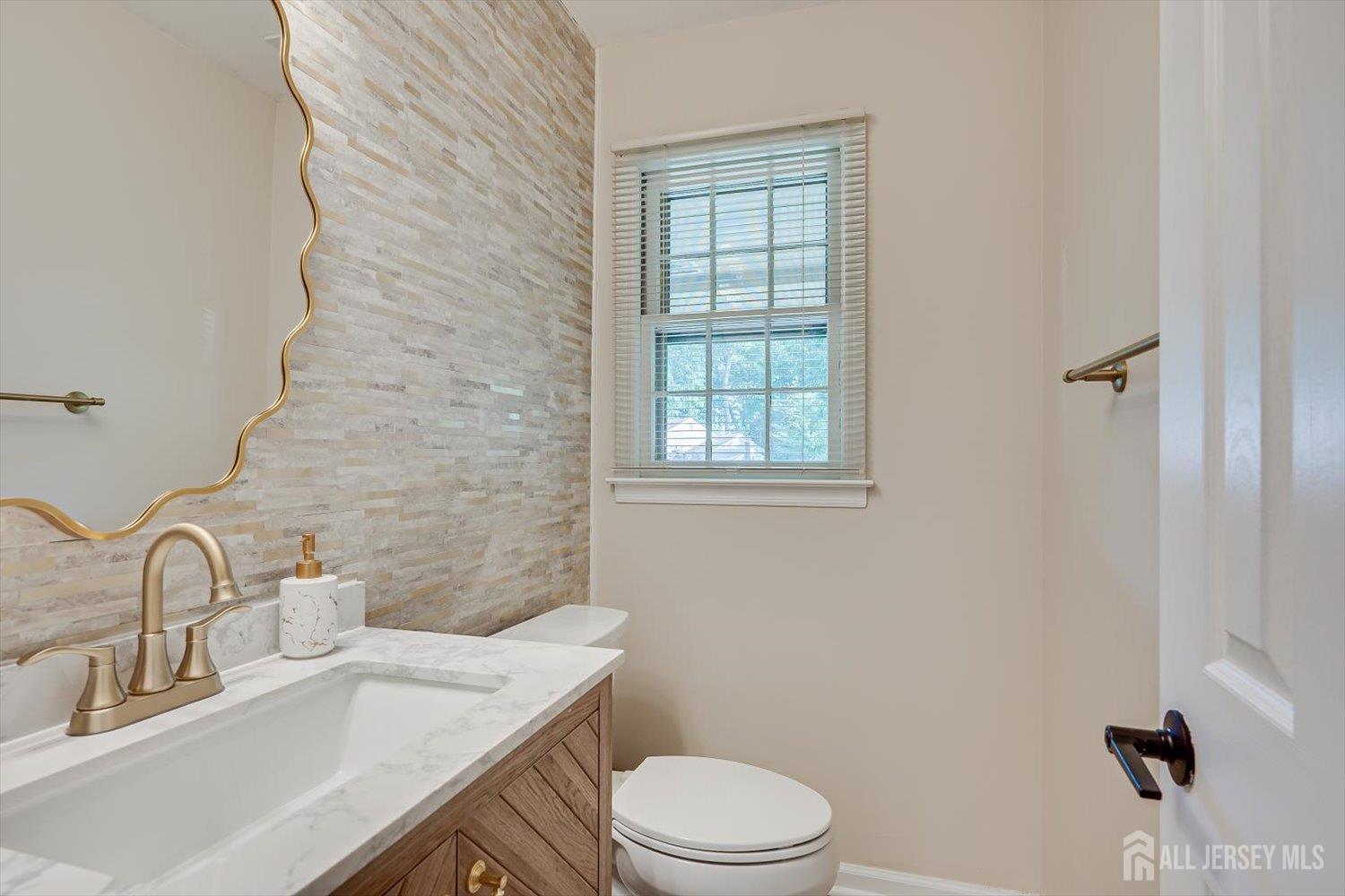 17 Myrtle Road East Brunswick NJ 08816