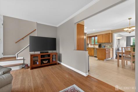 24 Deerwood Avenue Edison NJ 08817