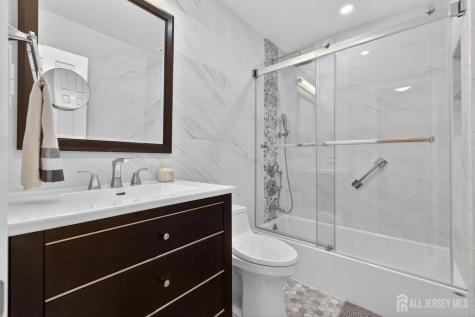 24 Deerwood Avenue Edison NJ 08817