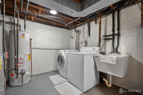 24 Deerwood Avenue Edison NJ 08817