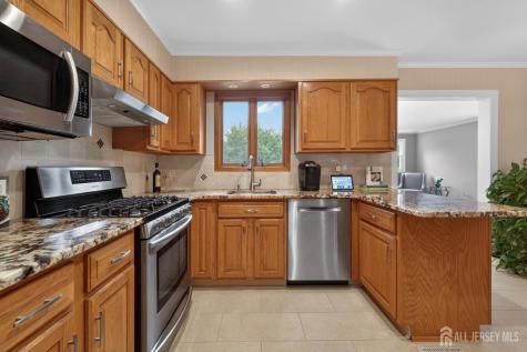 24 Deerwood Avenue Edison NJ 08817