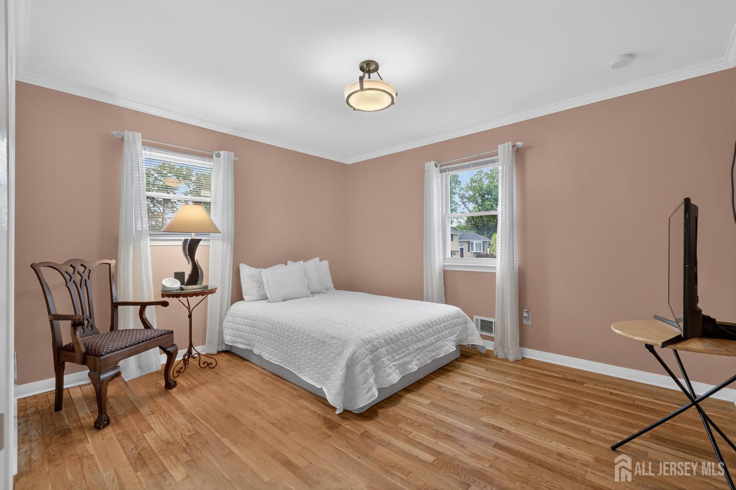 24 Deerwood Avenue Edison NJ 08817