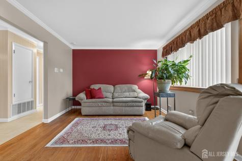 24 Deerwood Avenue Edison NJ 08817
