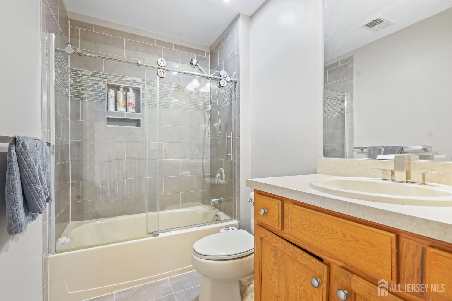 54 Harness Way Chesterfield NJ 08515