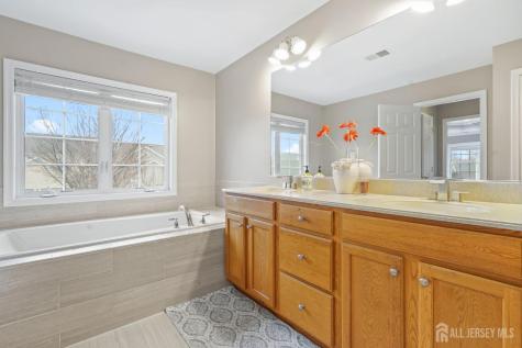 54 Harness Way Chesterfield NJ 08515