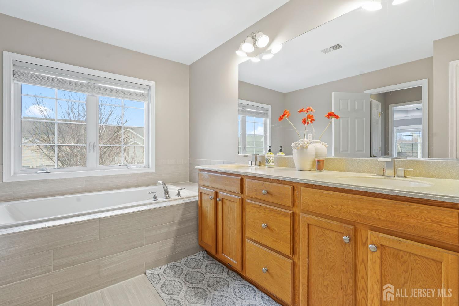 54 Harness Way Chesterfield NJ 08515
