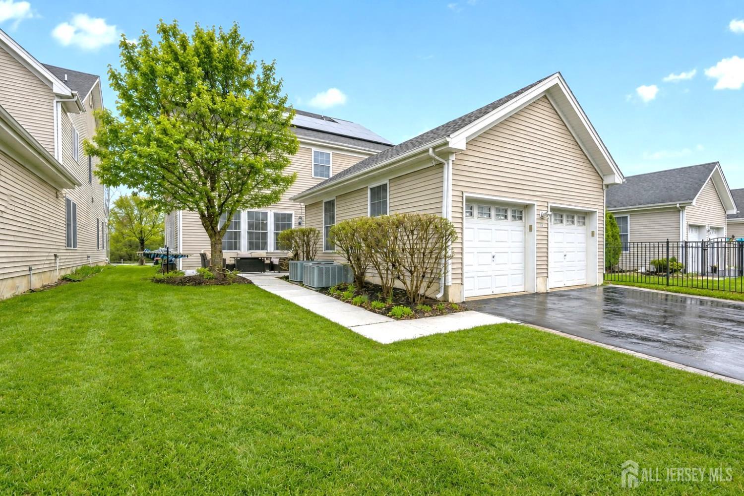 54 Harness Way Chesterfield NJ 08515