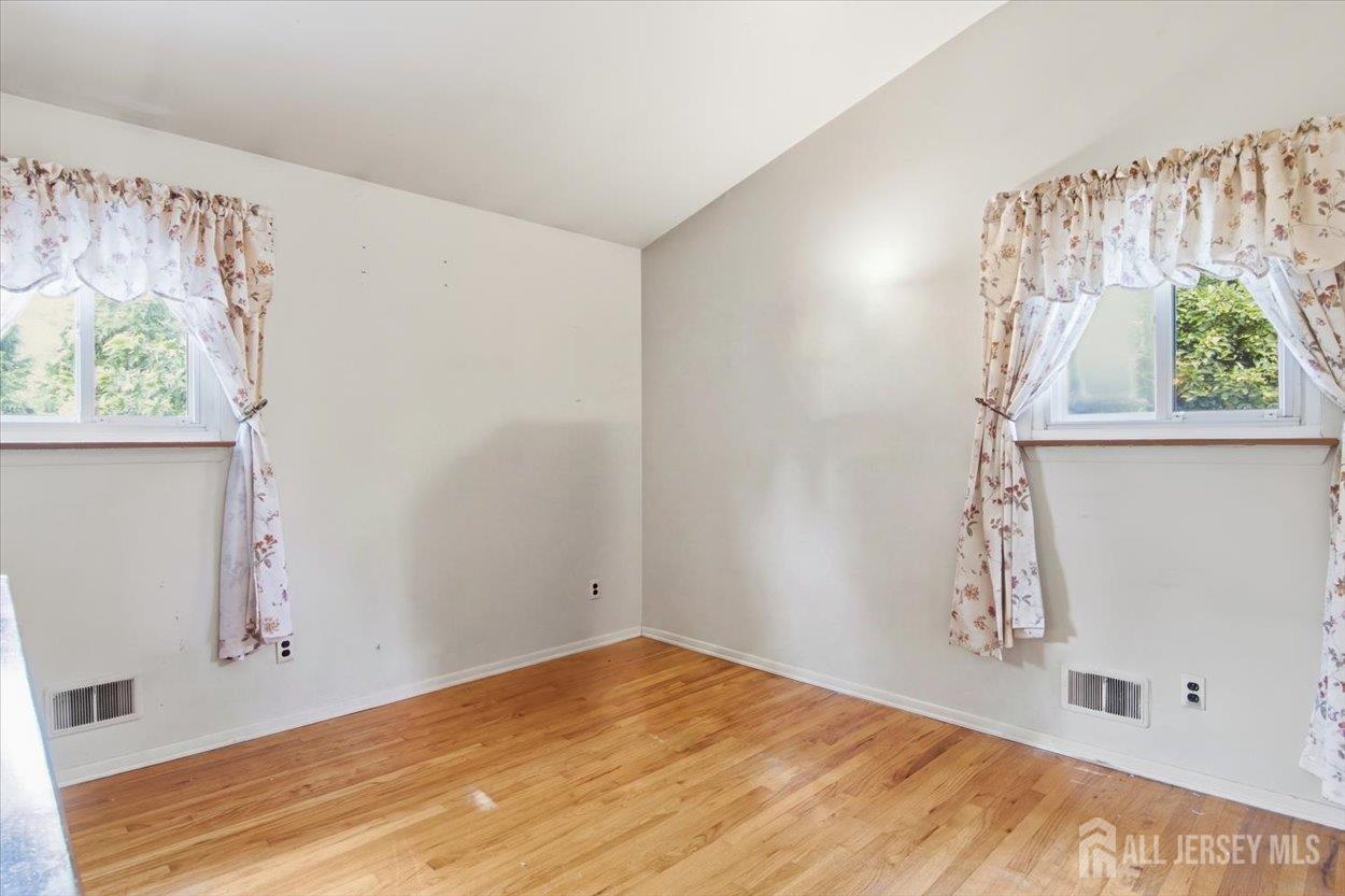 15 Bonham Drive Edison NJ 08837
