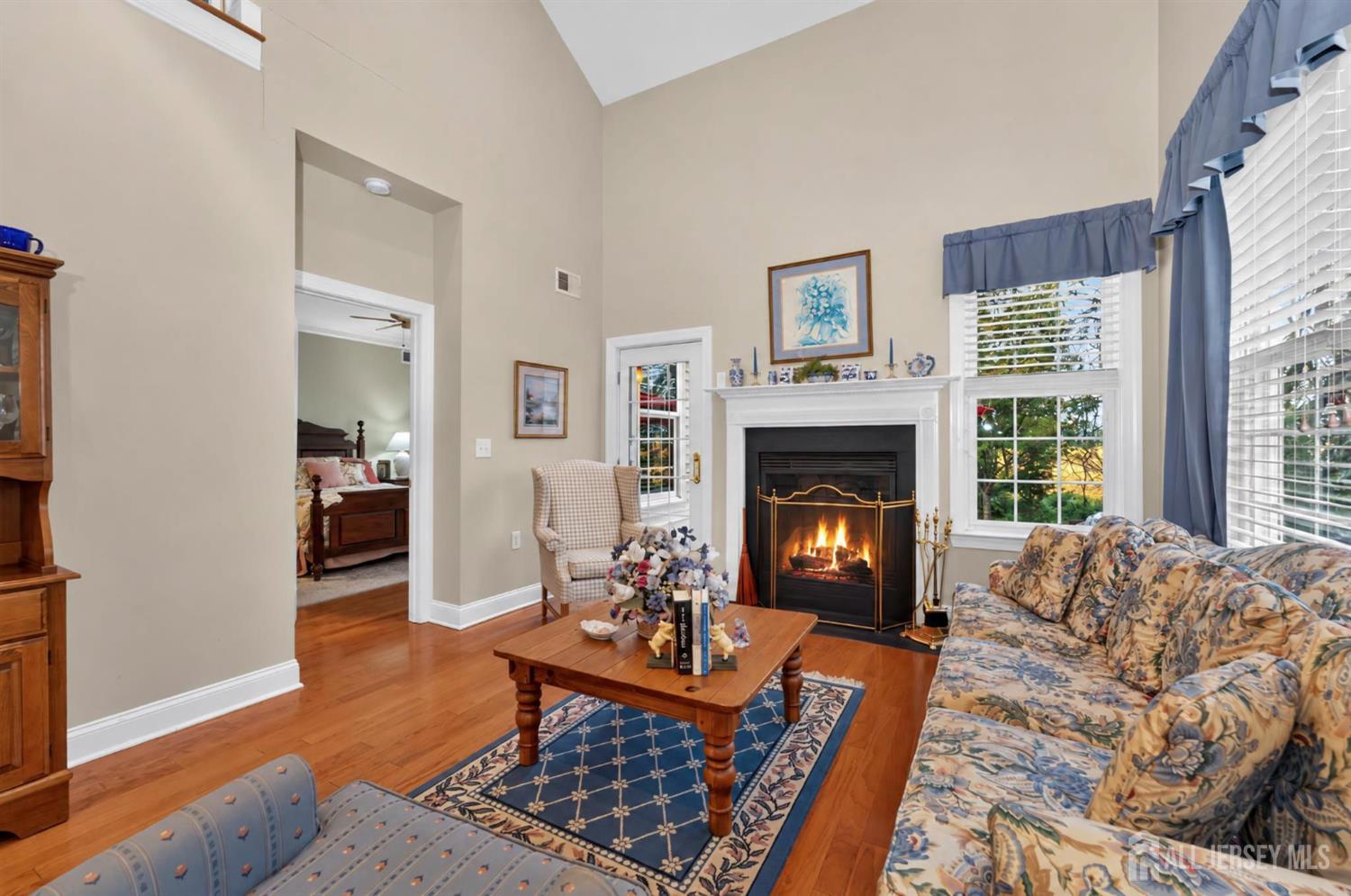 87 Saratoga Court Franklin NJ 08873
