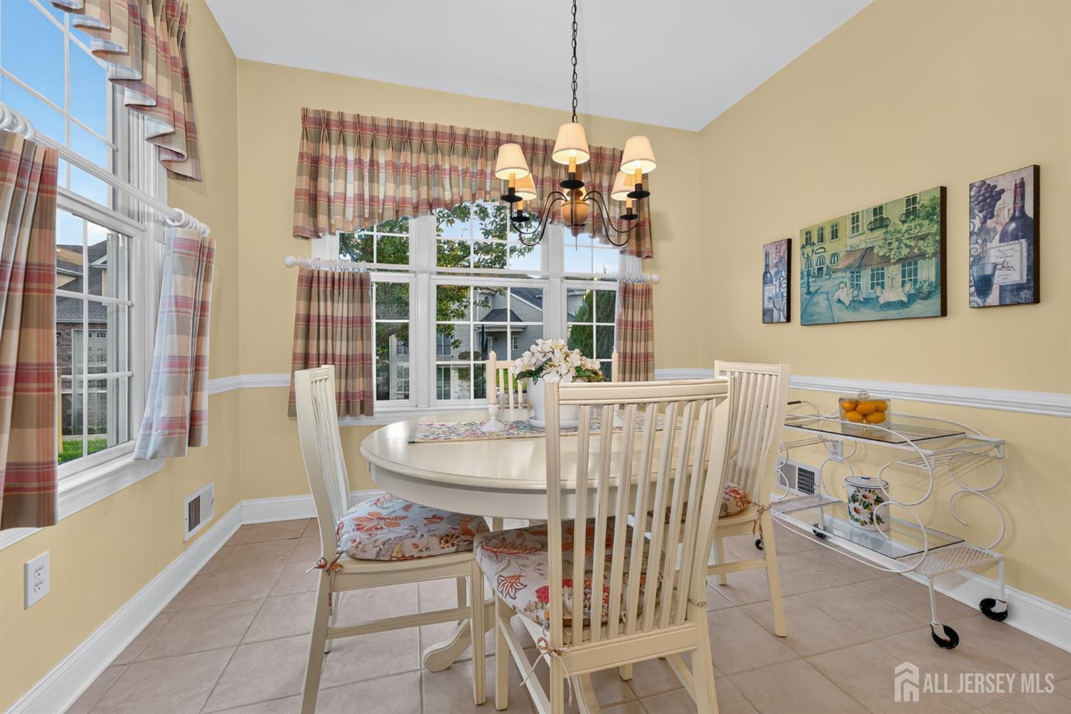 87 Saratoga Court Franklin NJ 08873